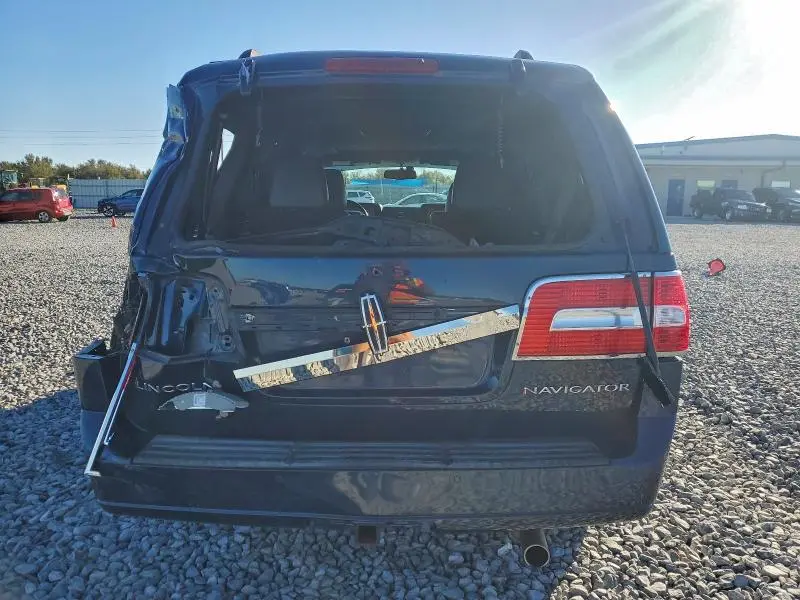 2013 LINCOLN NAVIGATOR   