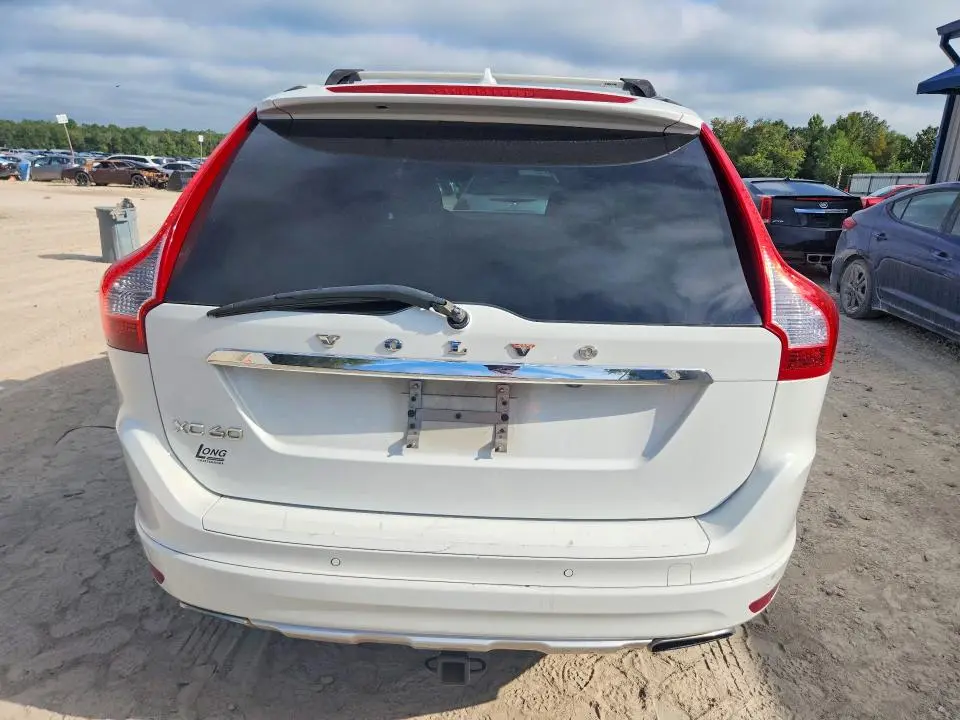 2014 VOLVO XC60 3.2  