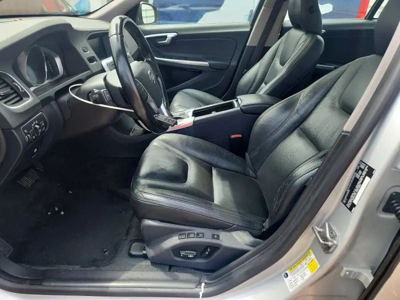 2014 VOLVO S60 T5  
