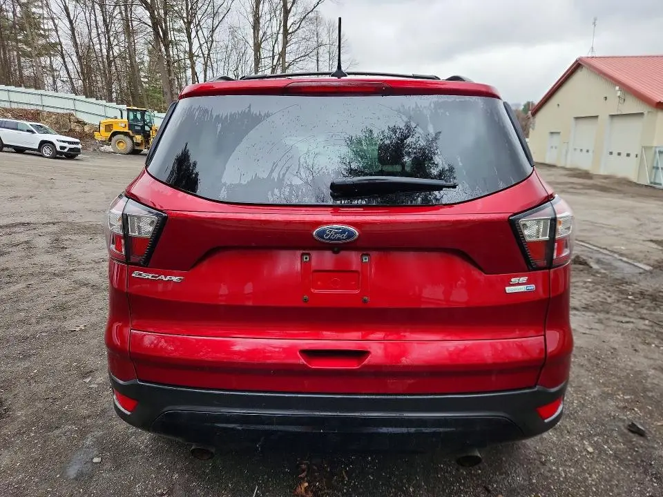 2018 FORD ESCAPE SE  