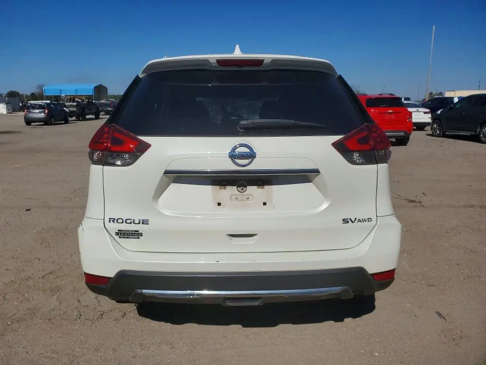 2018 NISSAN ROGUE S  