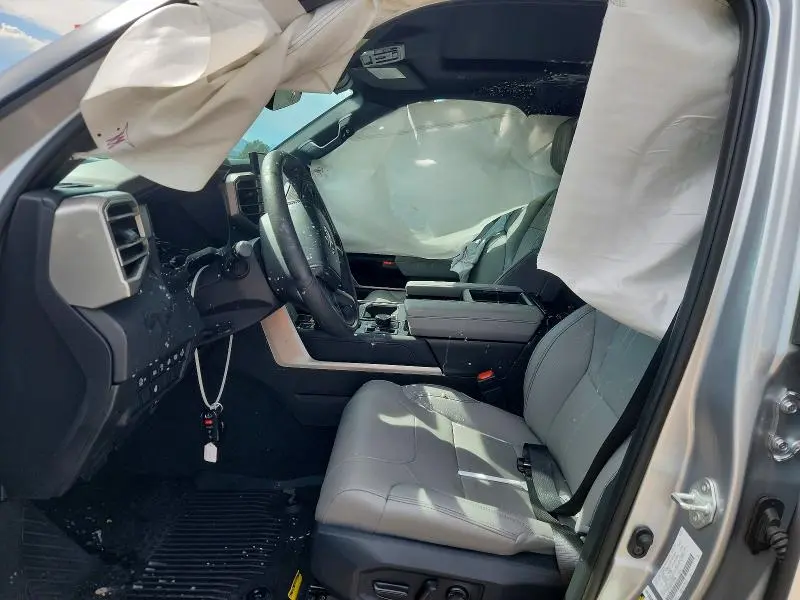 2026 TOYOTA TUNDRA CREWMAX LIMITED  