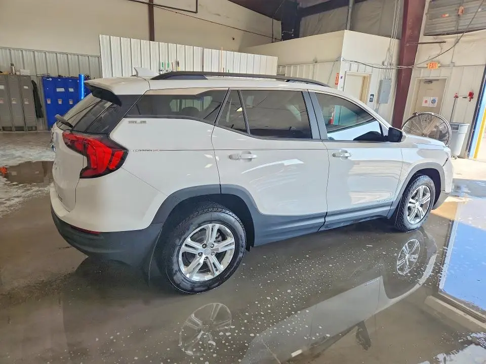 2021 GMC TERRAIN SLE  