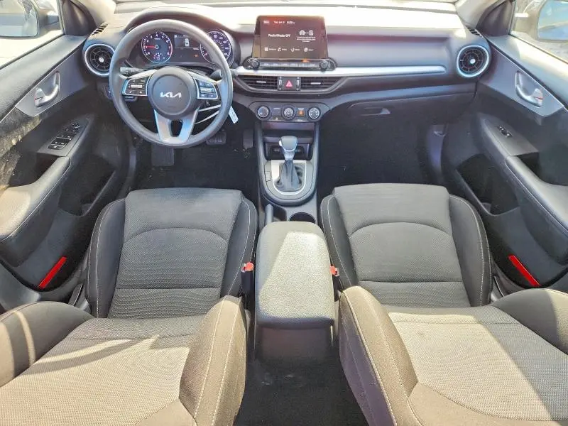 2022 KIA FORTE FE  
