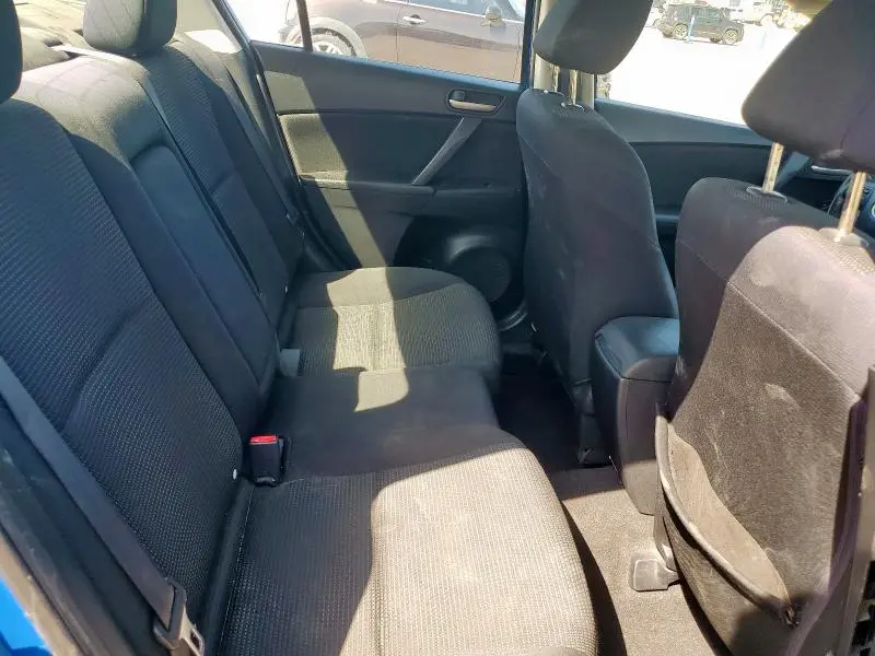 2012 MAZDA 3 I