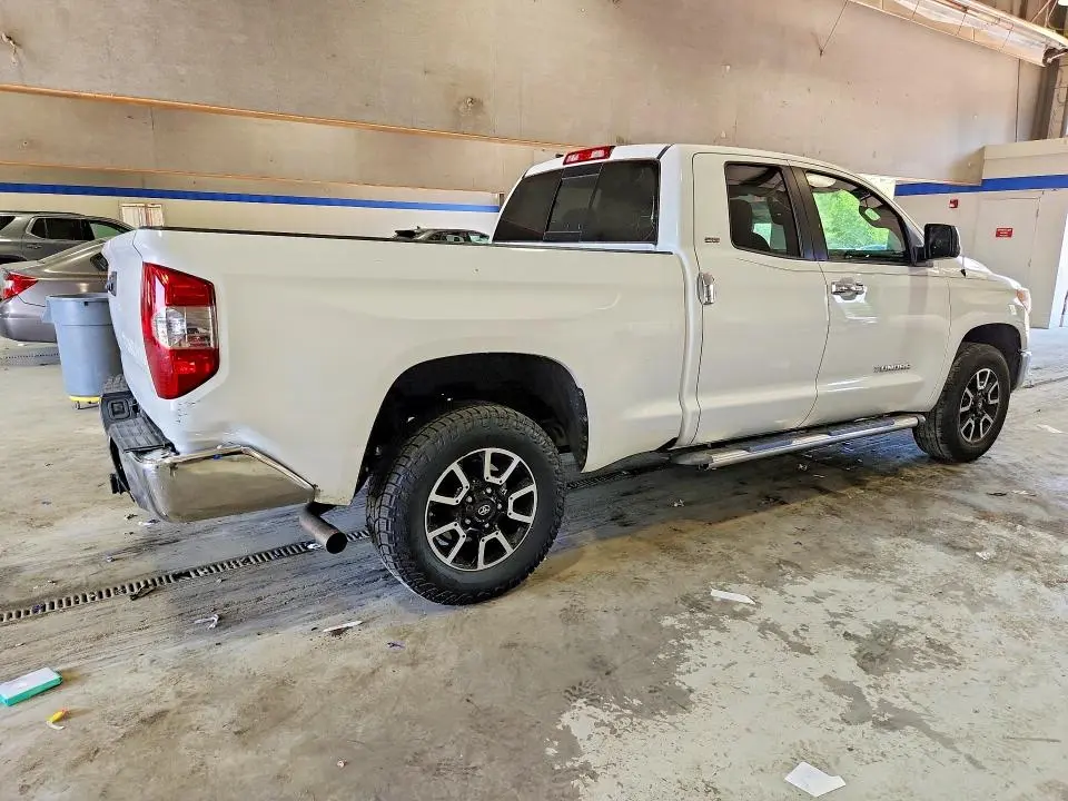 2016 TOYOTA TUNDRA   