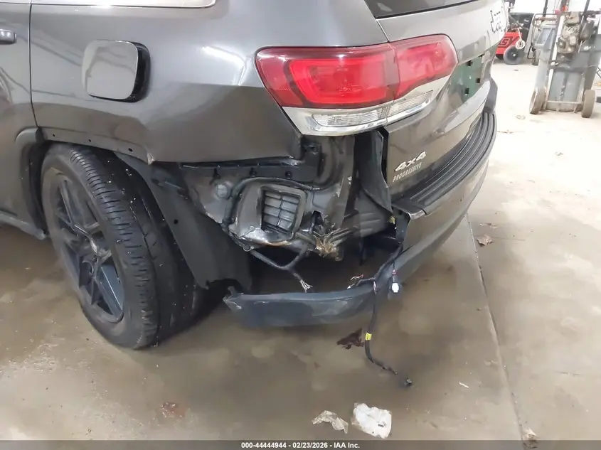 2020 JEEP GRAND CHEROKEE LAREDO E 4X4