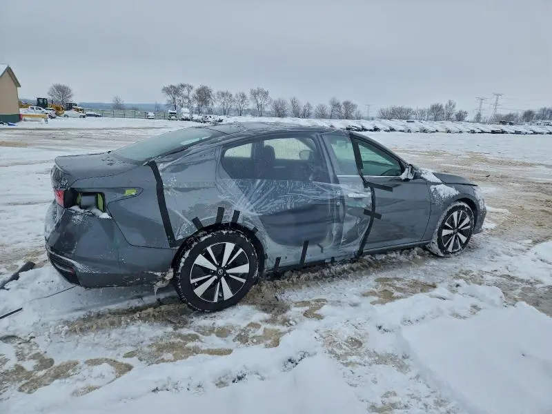 2022 NISSAN ALTIMA SV  