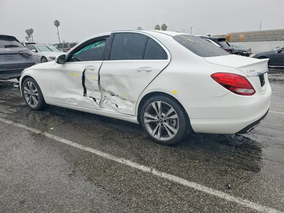 2017 MERCEDES-BENZ C 300  