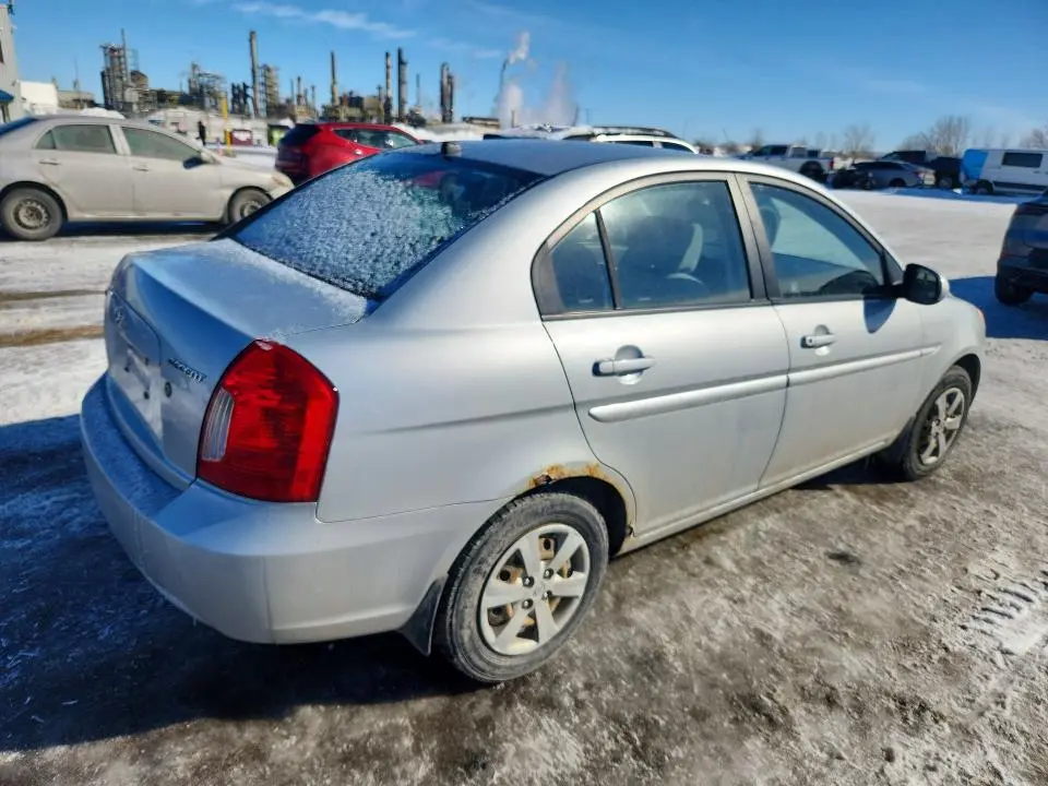 2011 HYUNDAI ACCENT GLS  