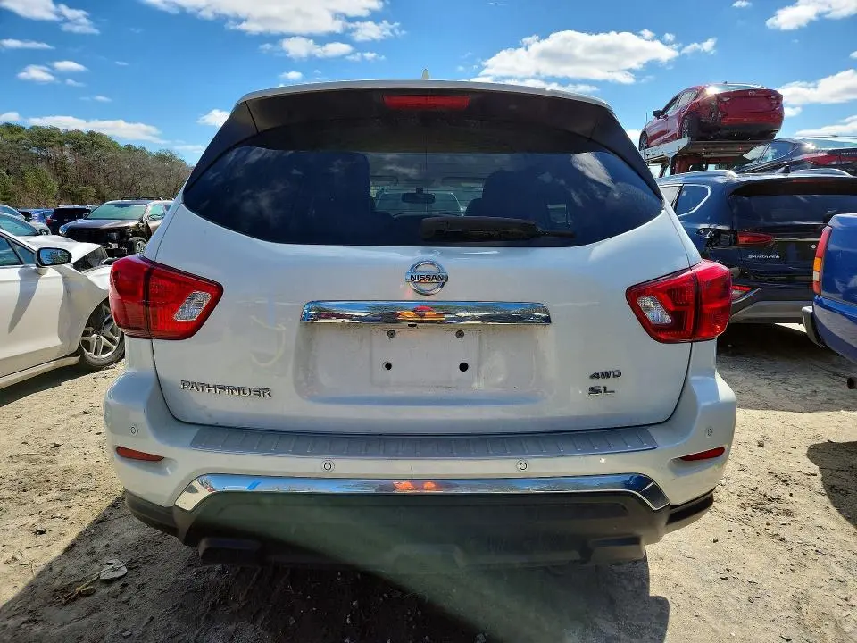 2020 NISSAN PATHFINDER SL  