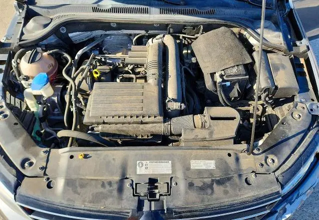 2017 VOLKSWAGEN JETTA SE  