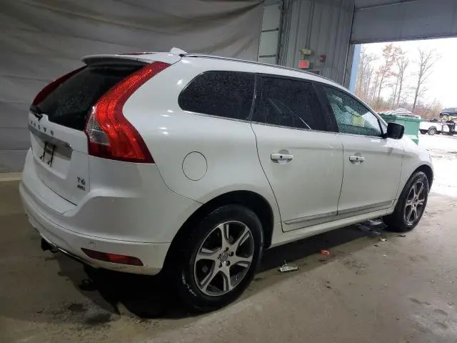 2015 VOLVO XC60 T6 PREMIER  