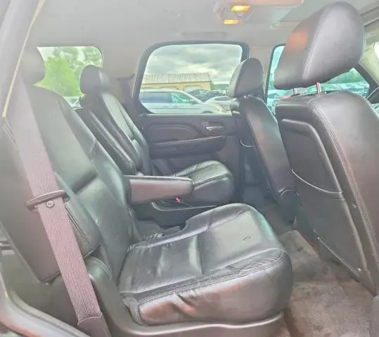 2010 CADILLAC ESCALADE PREMIUM  
