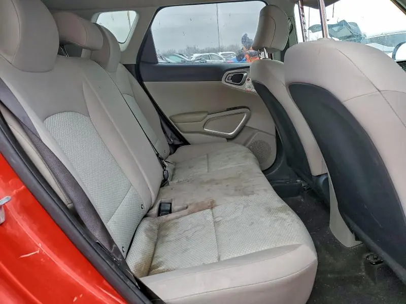 2021 KIA SOUL LX  
