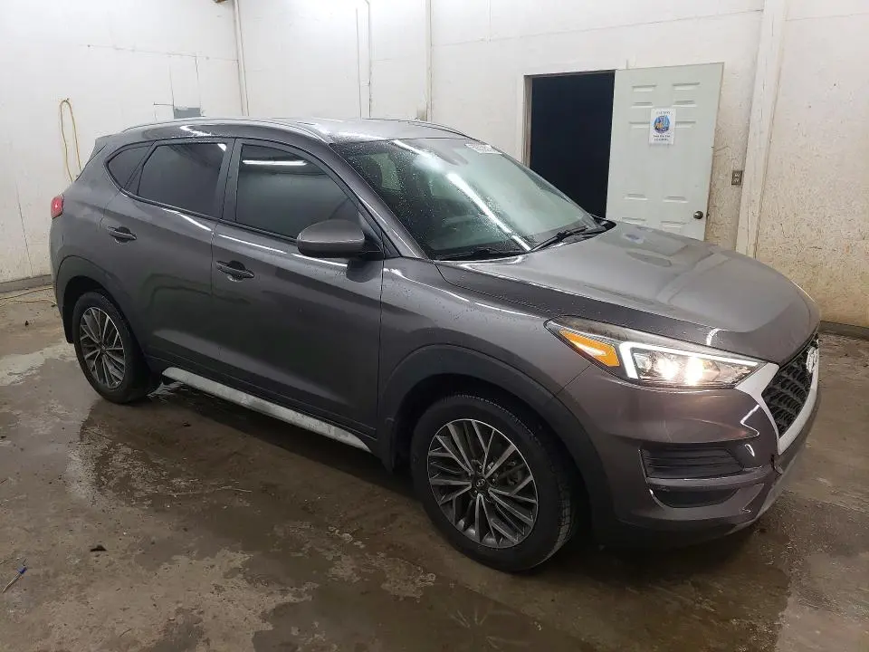 2020 HYUNDAI TUCSON SEL  