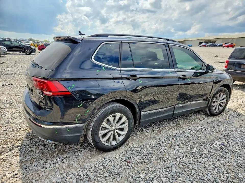 2018 VOLKSWAGEN TIGUAN SE  