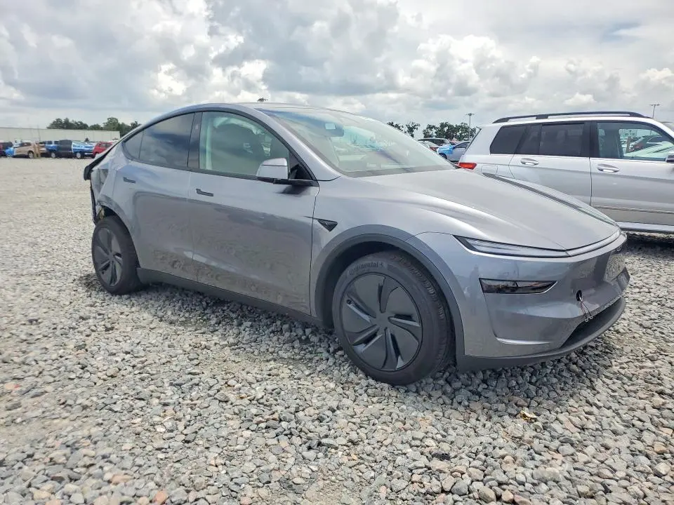 2026 TESLA MODEL Y   