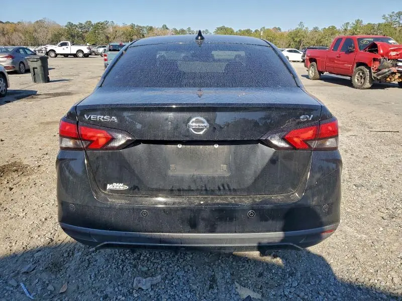 2021 NISSAN VERSA SV  