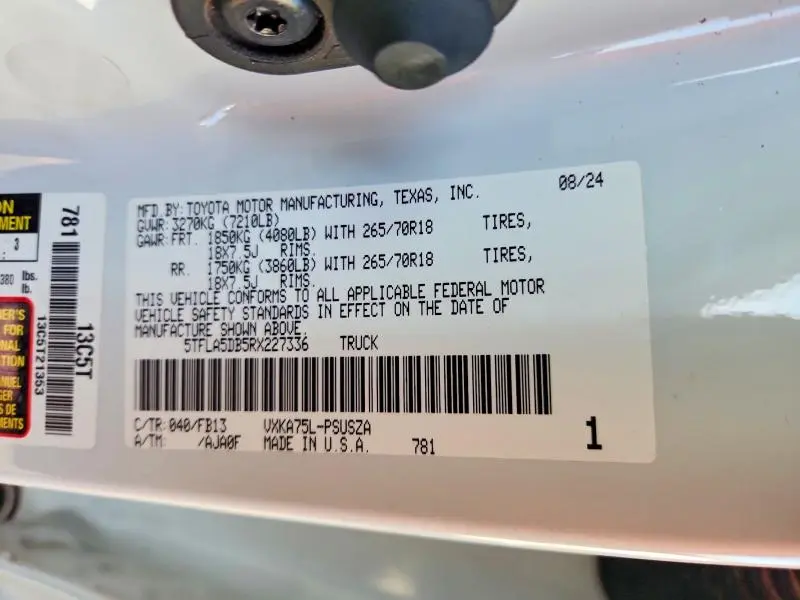 2024 TOYOTA TUNDRA SR5  