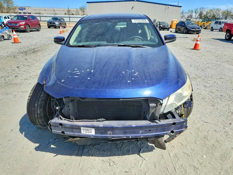 2011 FORD TAURUS SEL  