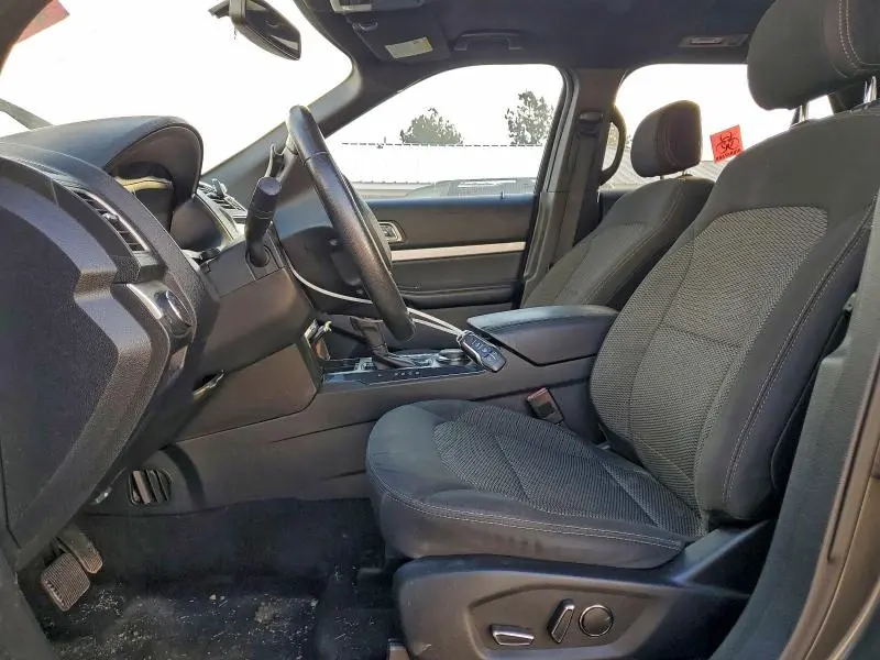 2017 FORD EXPLORER XLT  