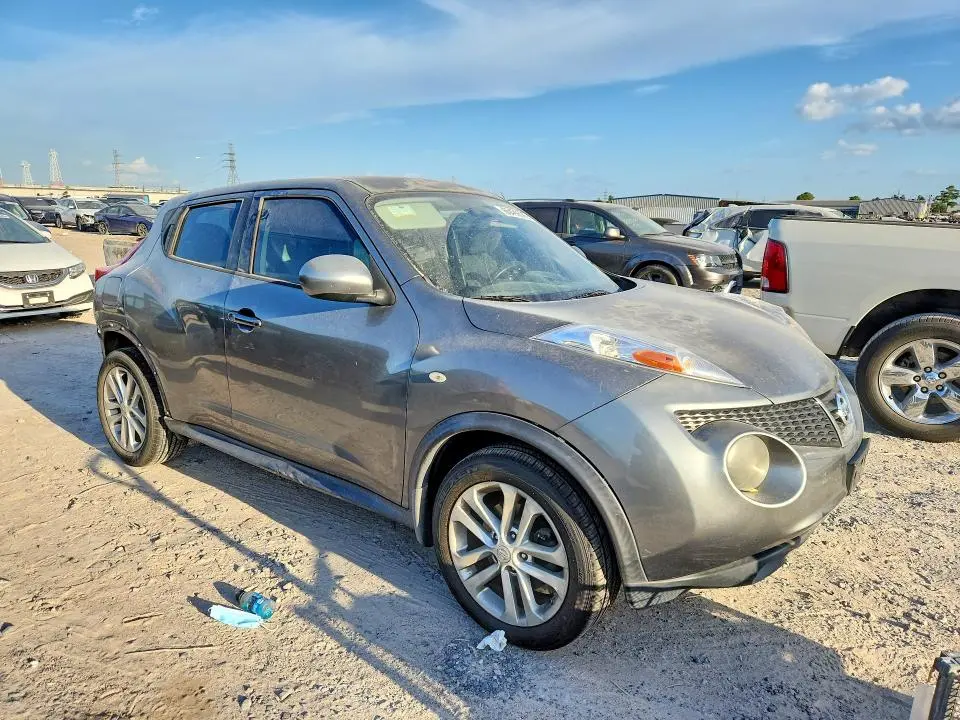 2012 NISSAN JUKE S  