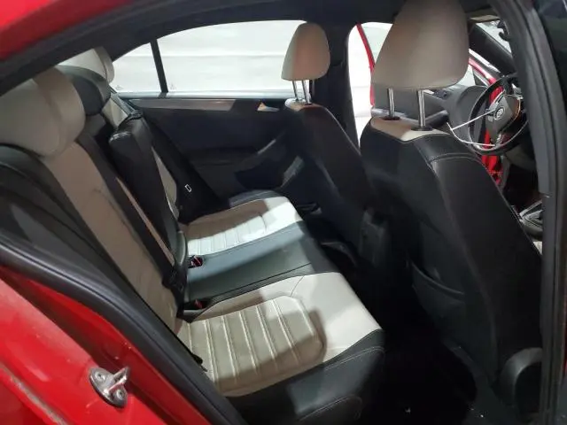 2016 VOLKSWAGEN JETTA SPORT  