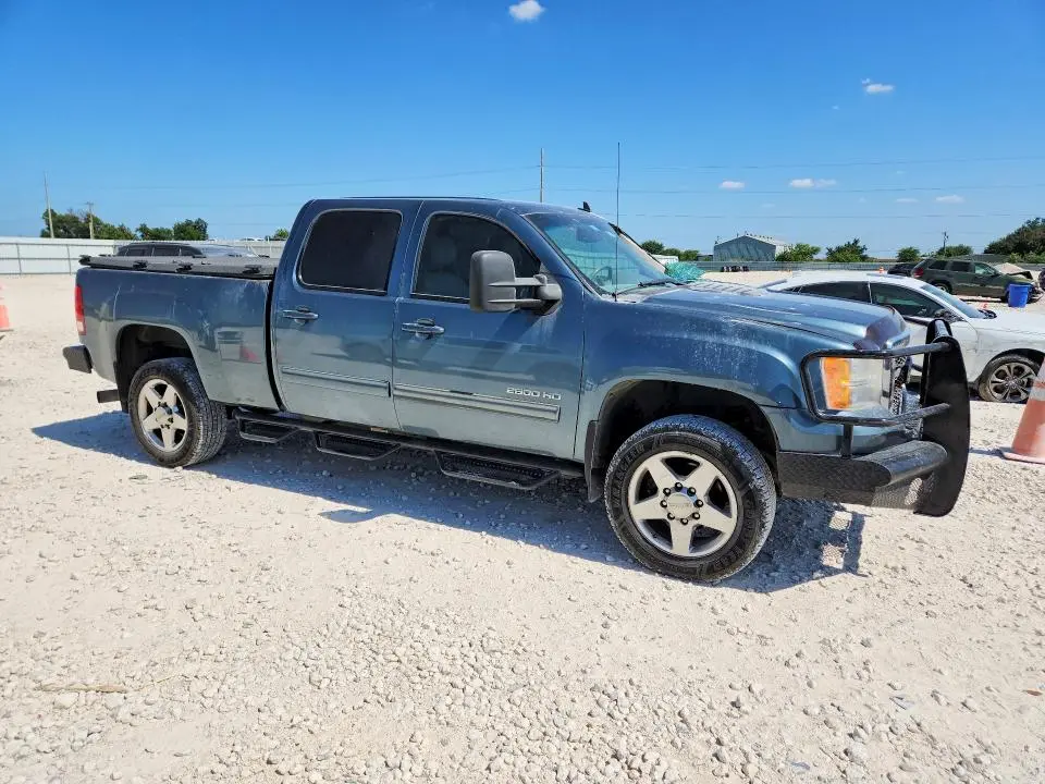 2011 GMC SIERRA K2500 SLT  