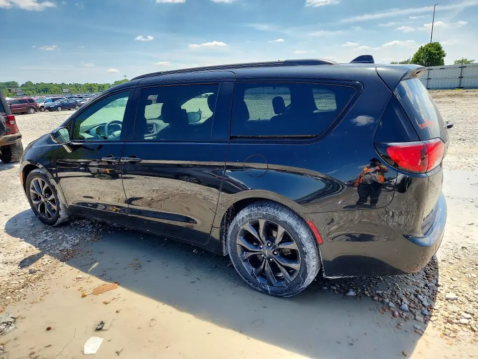 2018 CHRYSLER PACIFICA TOURING L PLUS  