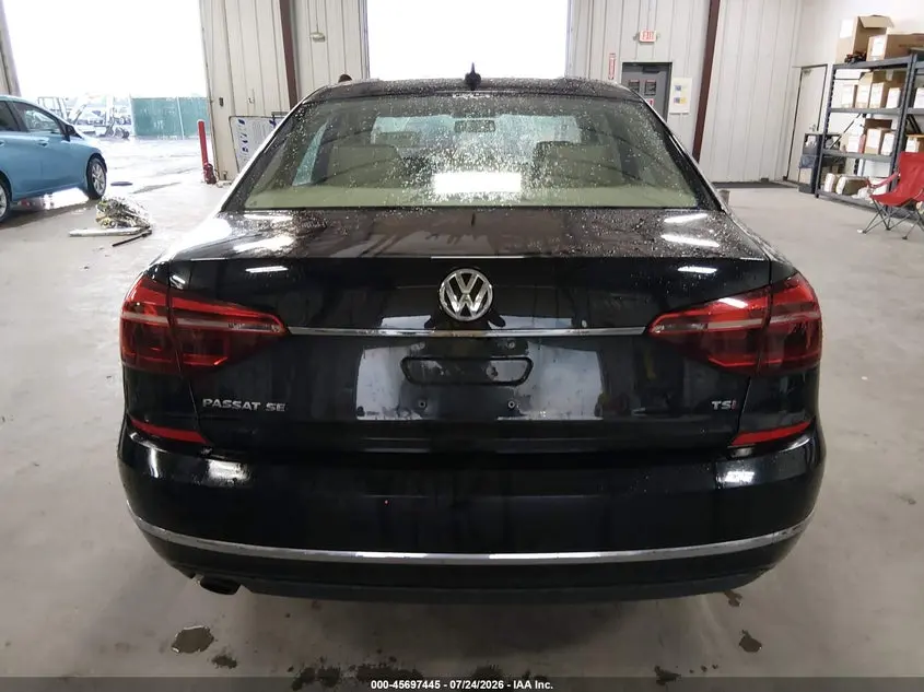 2017 VOLKSWAGEN PASSAT 1.8T SE