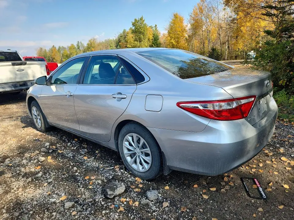 2017 TOYOTA CAMRY LE  