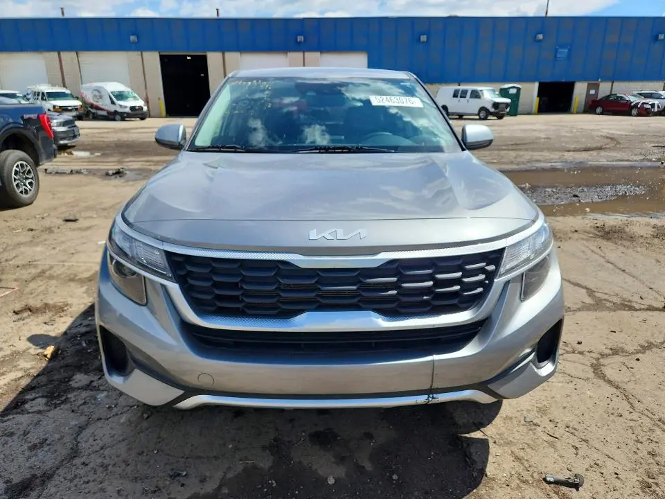 2023 KIA SELTOS LX  