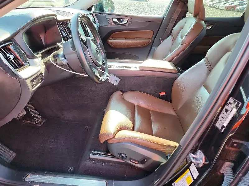 2019 VOLVO XC60 T5 INSCRIPTION  