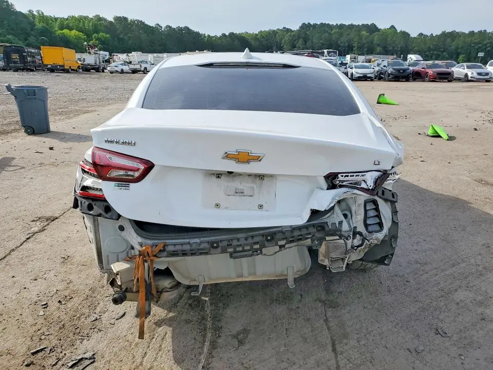 2021 CHEVROLET MALIBU LT  