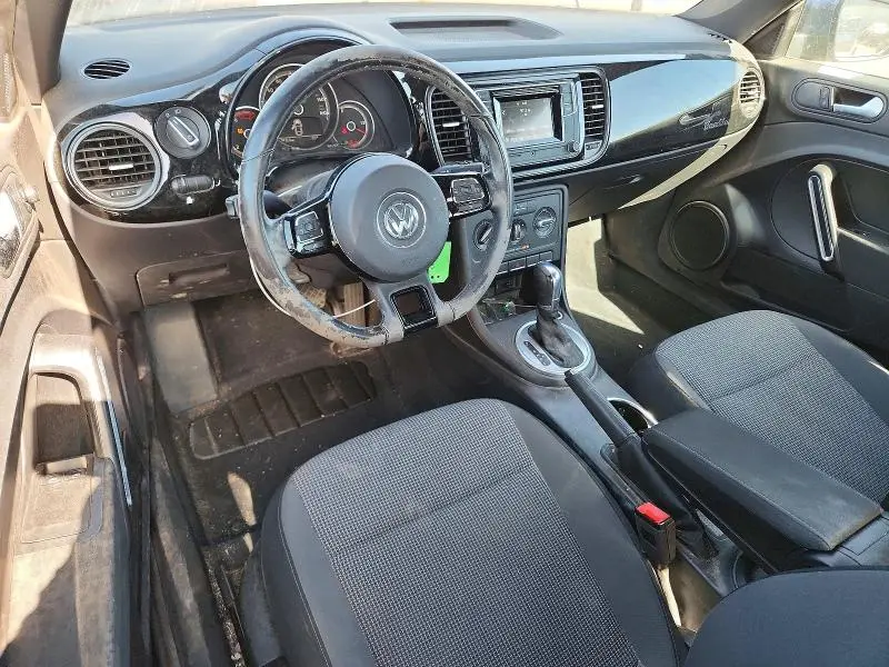 2019 VOLKSWAGEN BEETLE S  