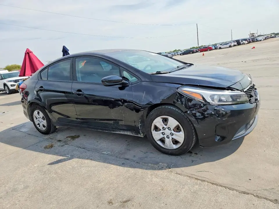 2018 KIA FORTE LX  