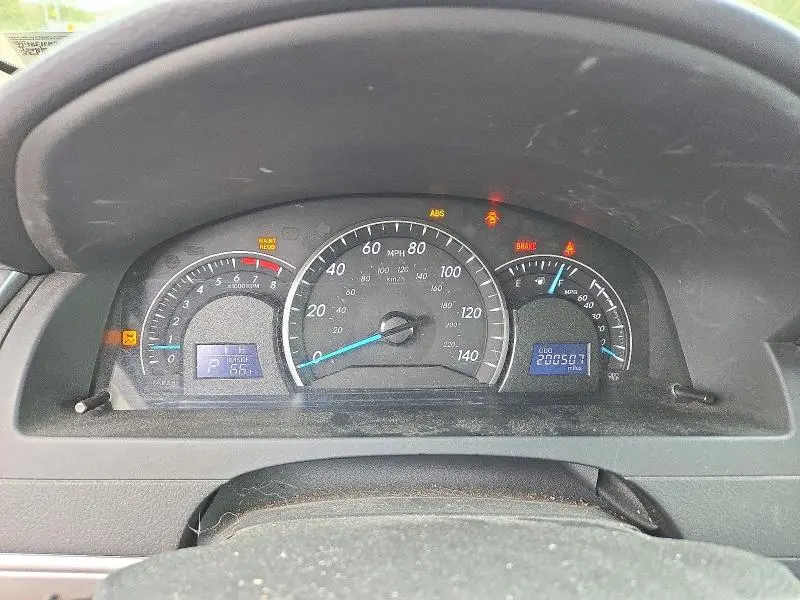 2012 TOYOTA CAMRY LE  