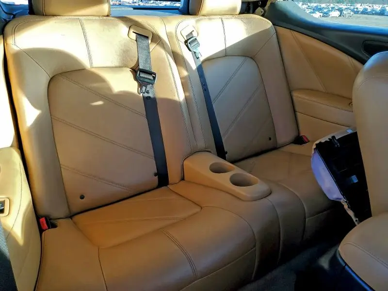 2011 NISSAN MURANO CROSSCABRIOLET  