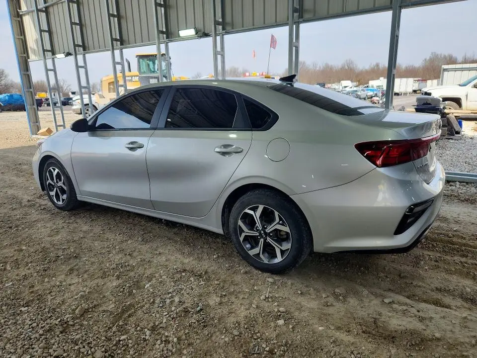 2021 KIA FORTE LXS  