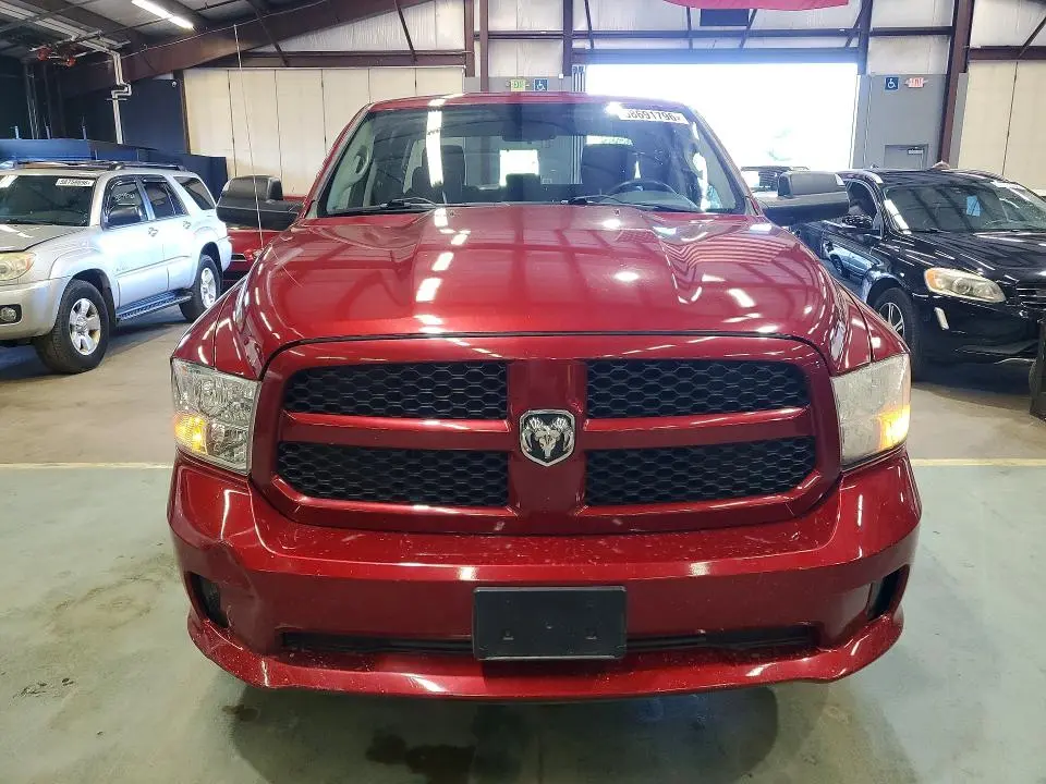 2013 RAM 1500 ST  