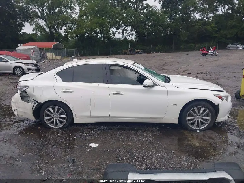 2017 INFINITI Q50 2.0T BASE