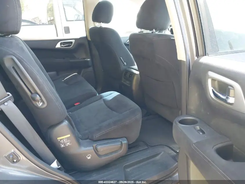 2016 NISSAN PATHFINDER S