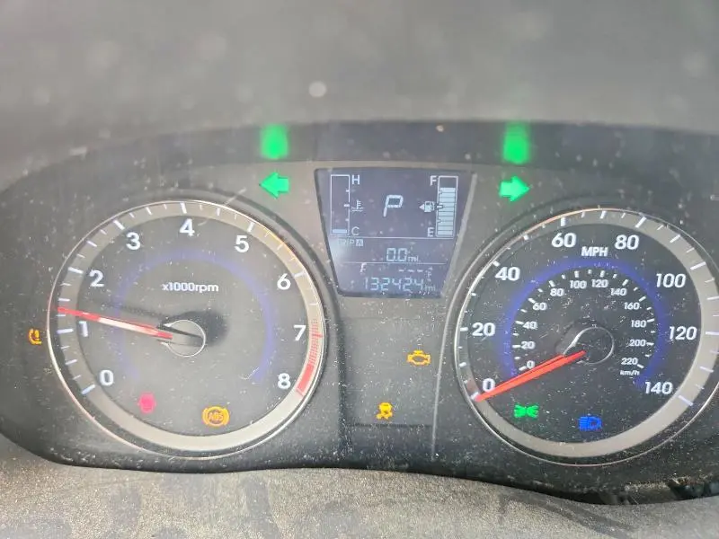 2015 HYUNDAI ACCENT GS  