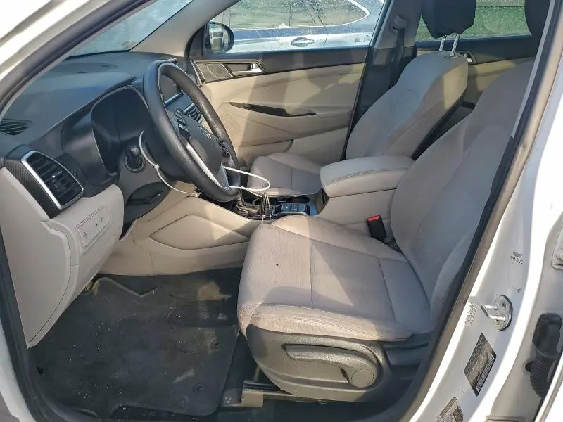 2019 HYUNDAI TUCSON SE  