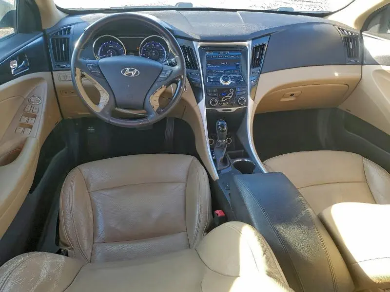 2013 HYUNDAI SONATA SE  