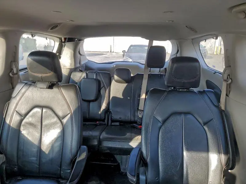 2017 CHRYSLER PACIFICA TOURING L  