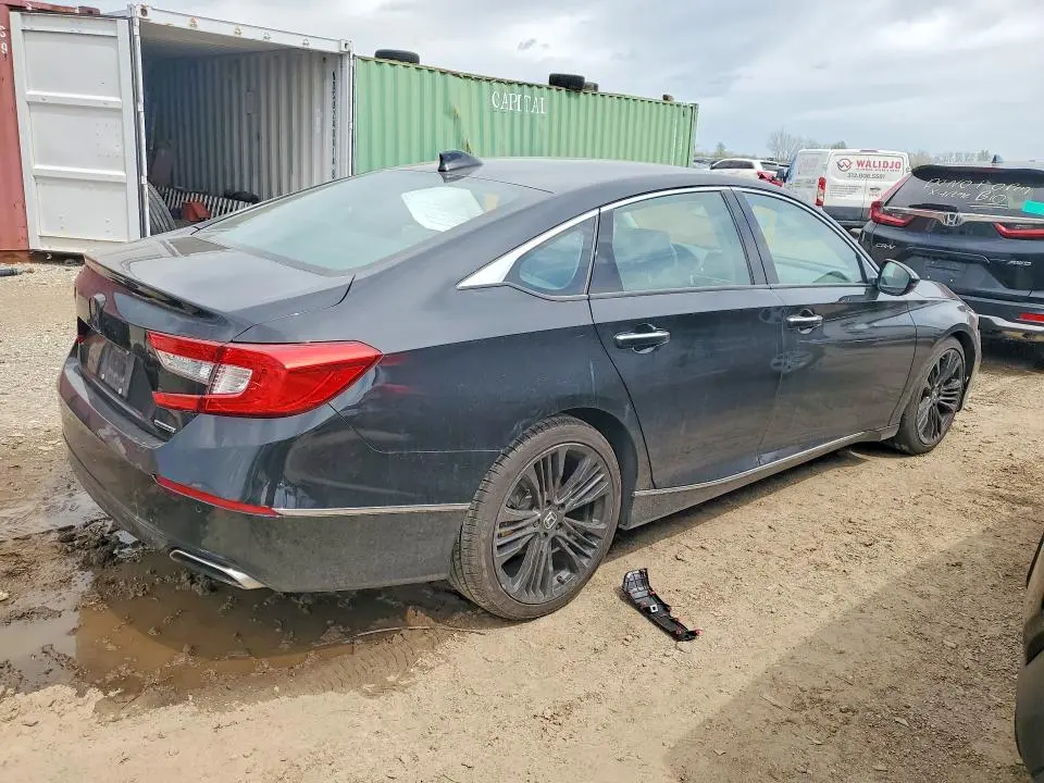 2018 HONDA ACCORD TOURING  
