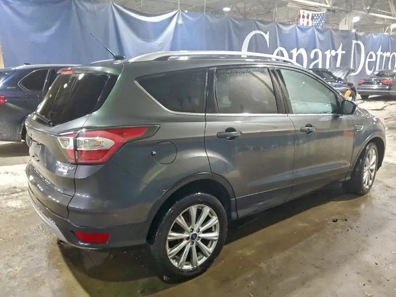 2017 FORD ESCAPE TITANIUM  