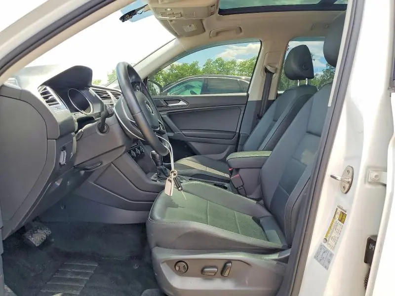 2020 VOLKSWAGEN TIGUAN SE  